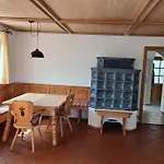 By Toni - Ferienwohnung Mit Garten In Garmisch